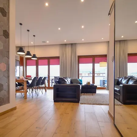 Lägenhet Apartament Platan - 2 Sypialnie , Taras, Garaz
