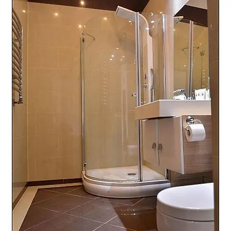 Apartament Platan - 2 Sypialnie , Taras, Garaz Lägenhet *